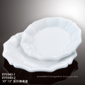Assiette de porcelaine à dessert blanc